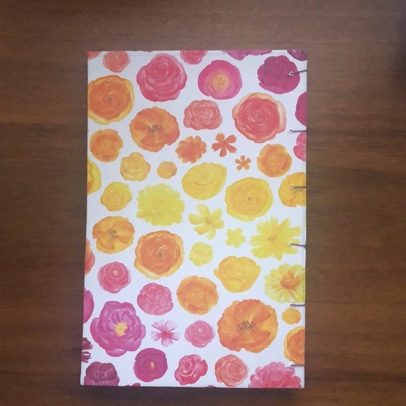 Handmade flower book-binder journal - Picture 4 of 5